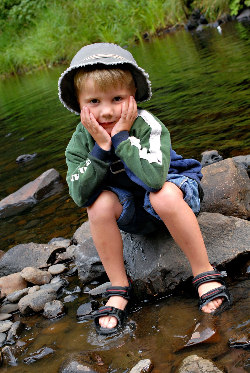 “THE PIG MEN”                                                                                         Living Large At The Amazing Housing Project (Part&nbsp;3)